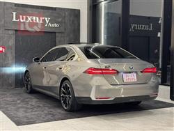 بي ام دبليو الفئة 5